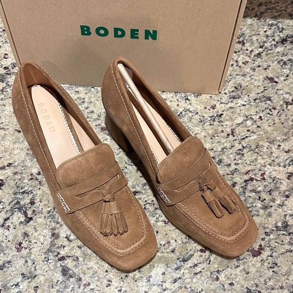Boden Sol Block Heeled Penny Loafers - Picture 6 of 16